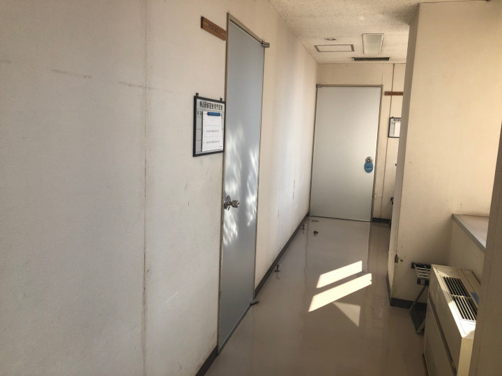 施設受付（フロント）