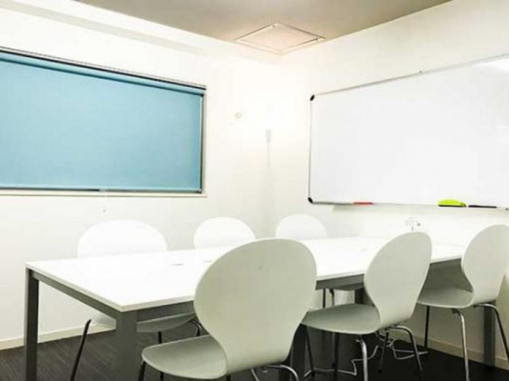 Colormell(カラメル)新宿三丁目店